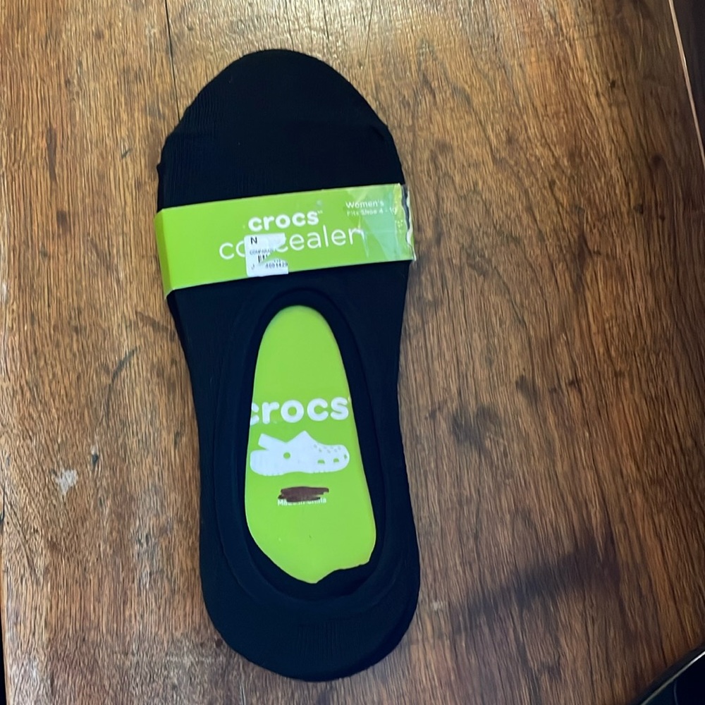 Crocs, no-show socks